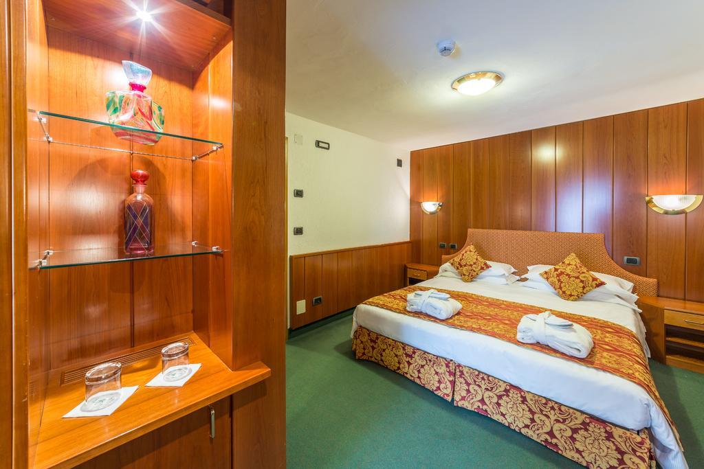 Excelsior Planet Hotel Breuil-Cervinia Buitenkant foto